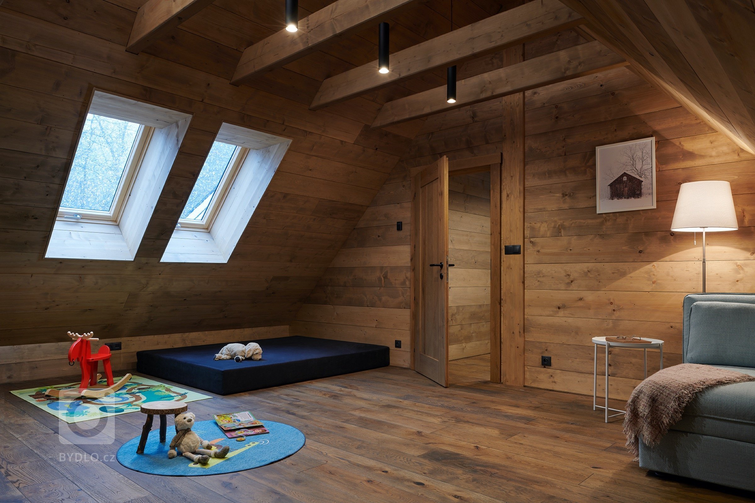 Dvě krásné&nbsp;dřevěné chaty uprostřed Jizerských hor, nacházející se v těsné blízkosti lyžařského areálu Šachty Vám nabídnou&nbsp;dokonalý odpočinek i…