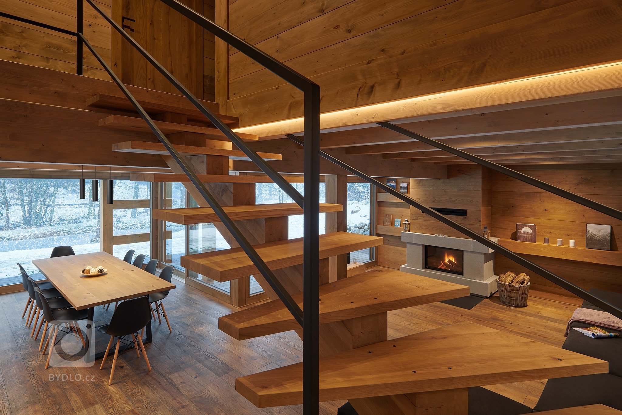 Dvě krásné&nbsp;dřevěné chaty uprostřed Jizerských hor, nacházející se v těsné blízkosti lyžařského areálu Šachty Vám nabídnou&nbsp;dokonalý odpočinek i…