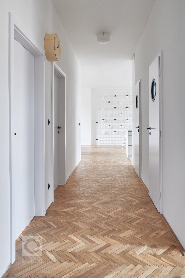 add picture to album