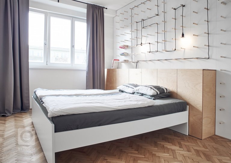 add picture to album