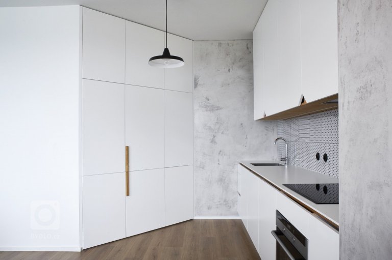 add picture to album