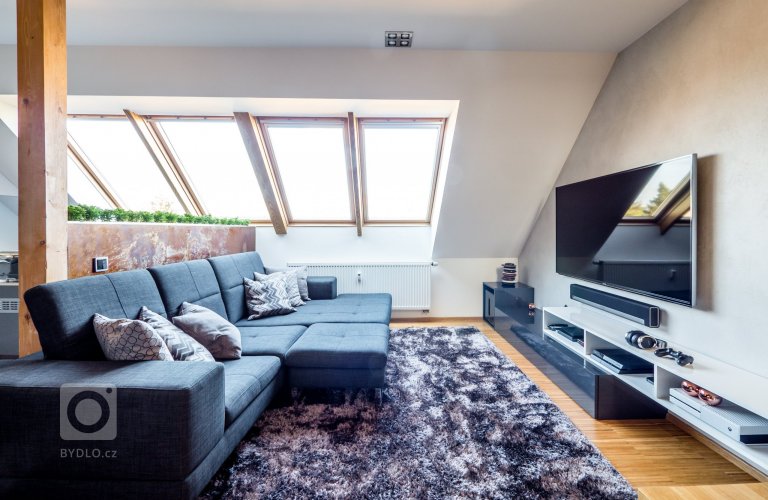 add picture to album