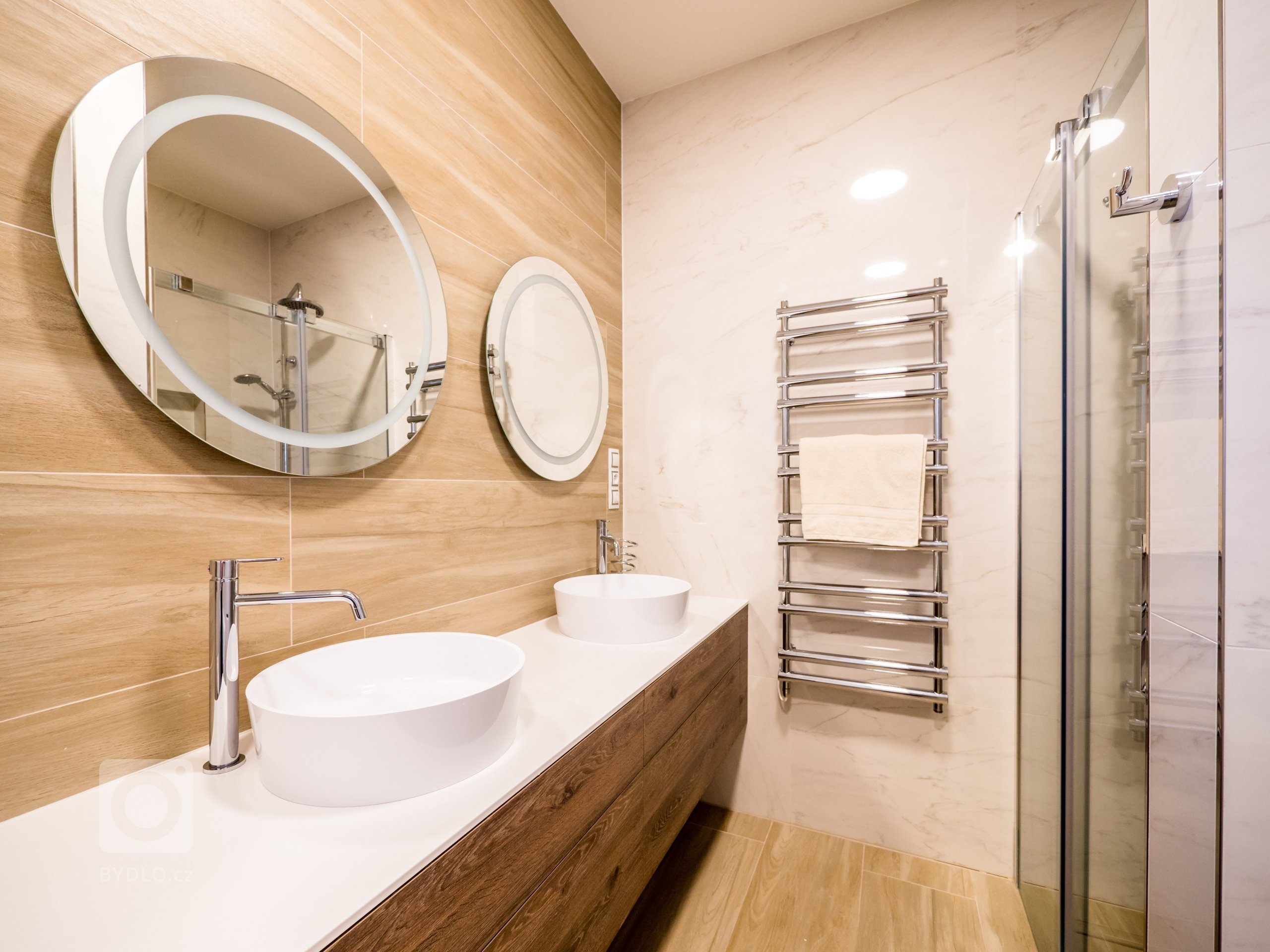 

Rodinný dům se nachází v&nbsp;příjemné části Brna se zástavbou rodinnými domy.

Objekt prošel kompletní rekonstrukcí od sklepa až po podkroví&hellip;…