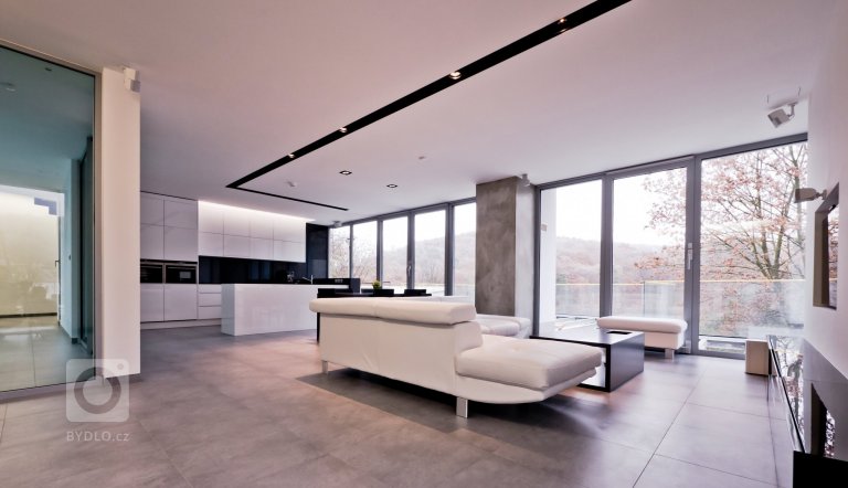 add picture to album