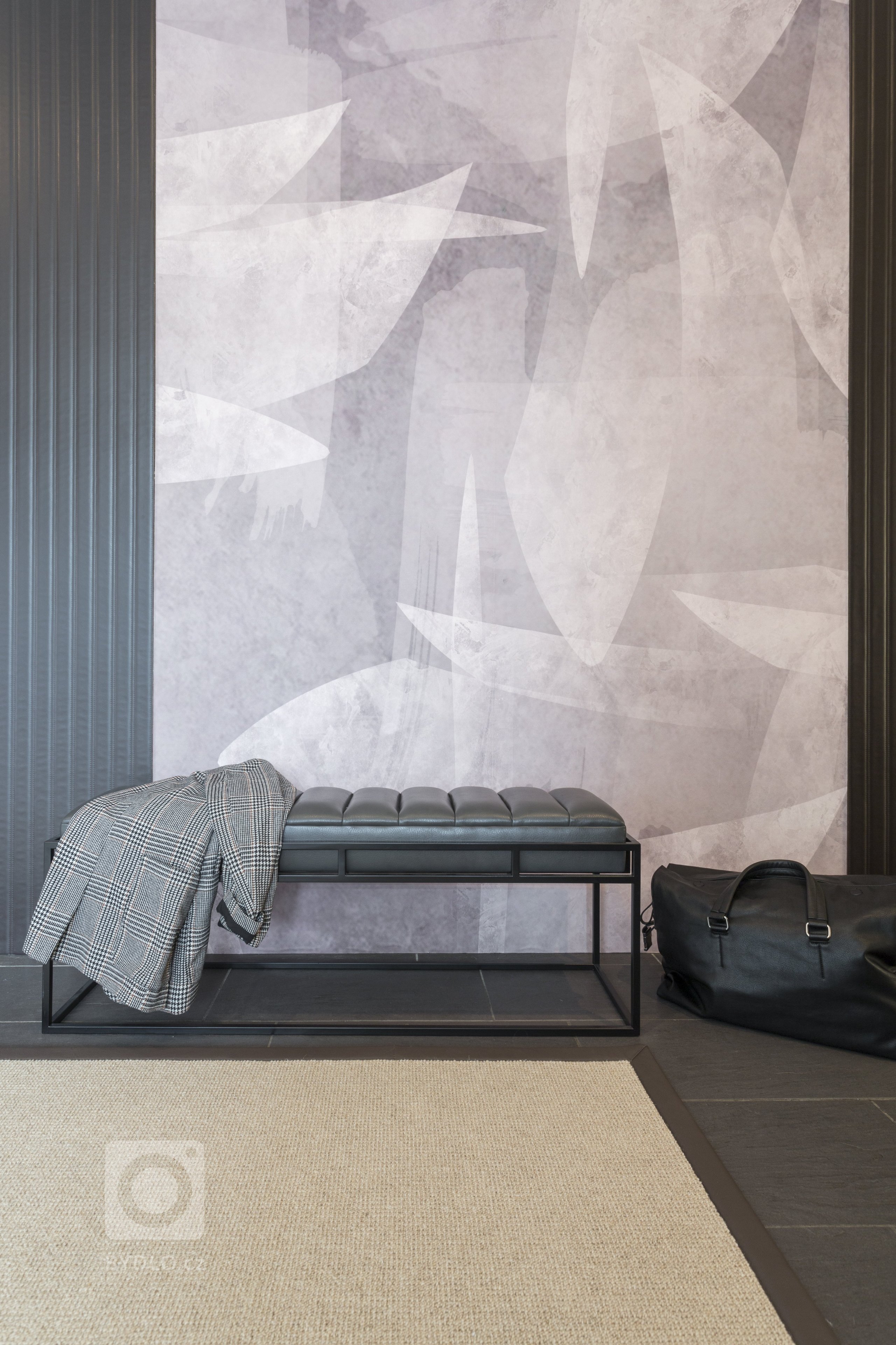 Návrh a realizace interiéru nového křídla statku za Prahou. K&nbsp;původní budově statku bylo dostavěno nové křídlo, které bude obývat mladá rodina. Jednalo se…