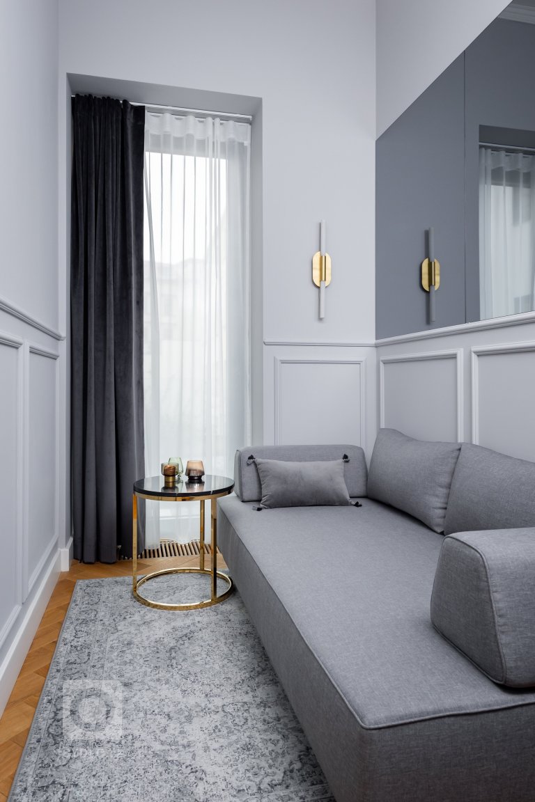 add picture to album