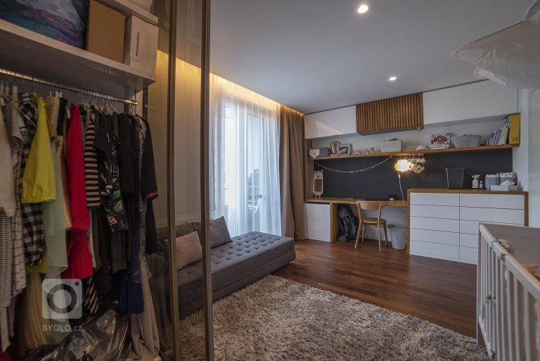 add picture to album