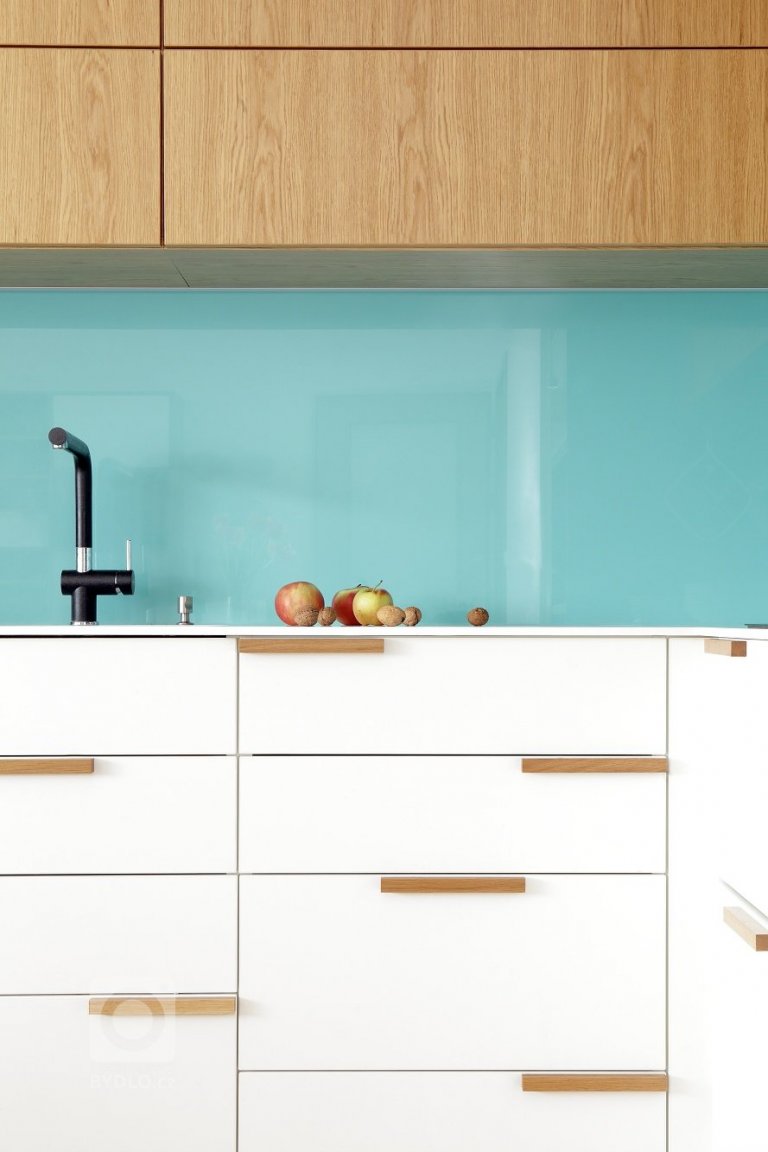 add picture to album