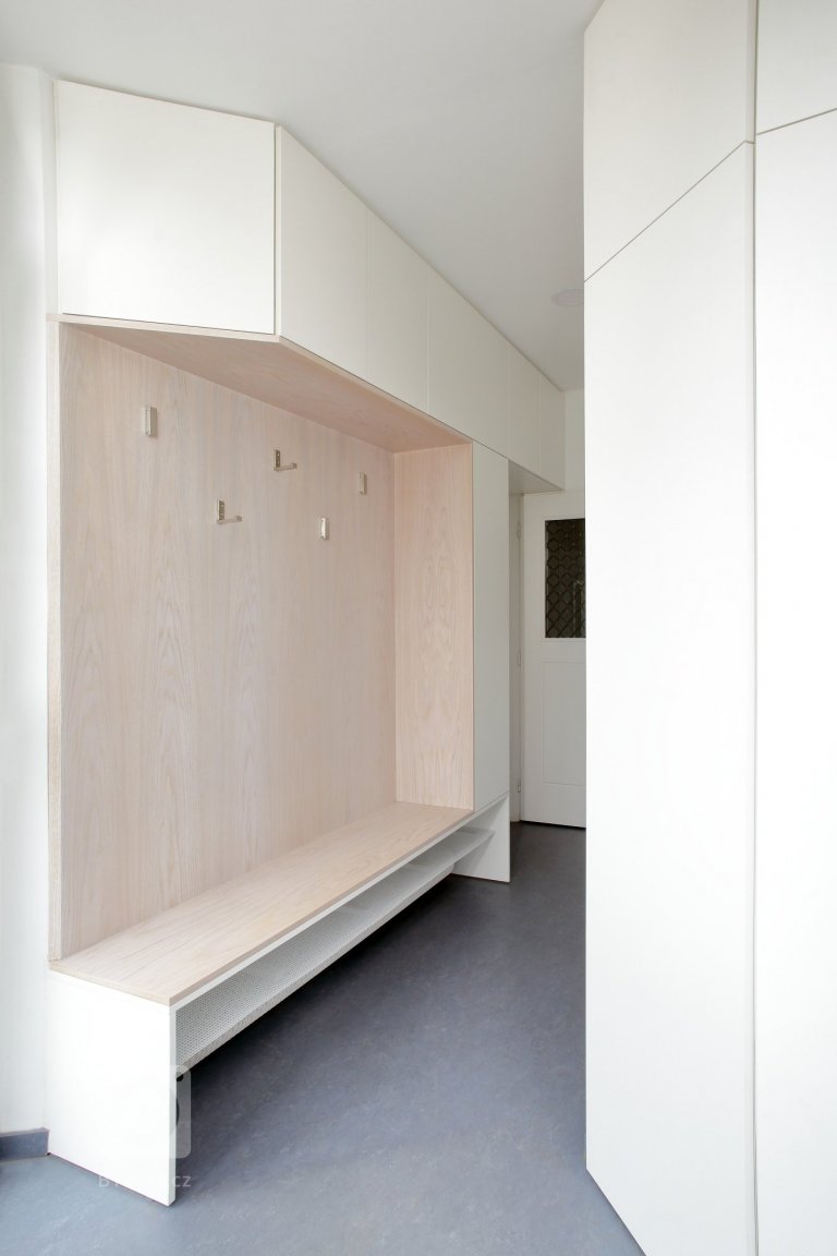 add picture to album