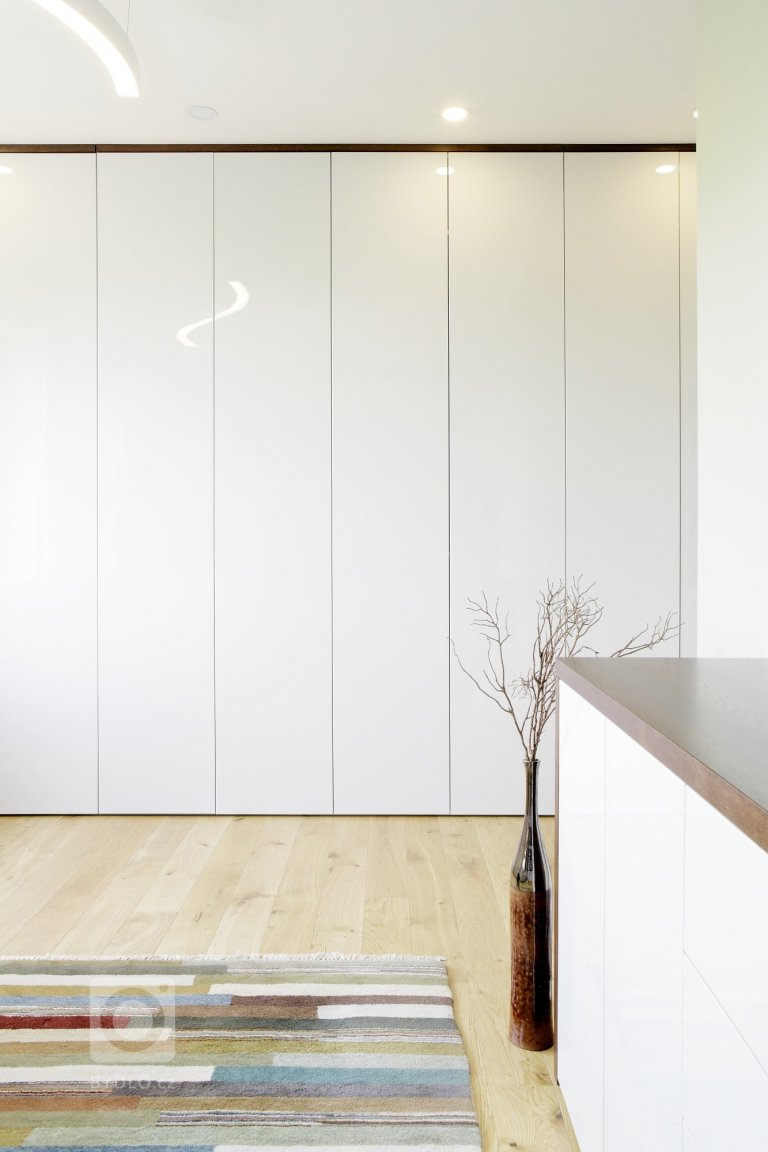 add picture to album