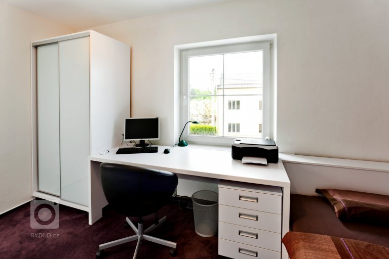 add picture to album