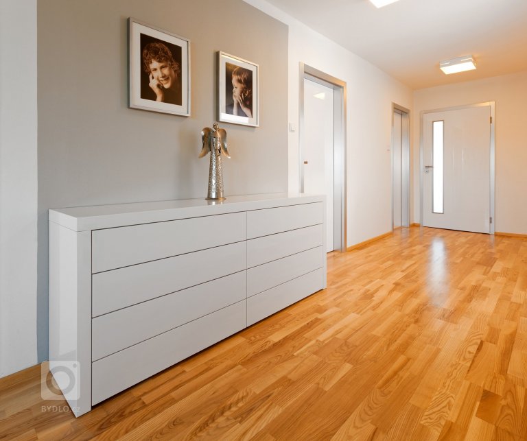 add picture to album