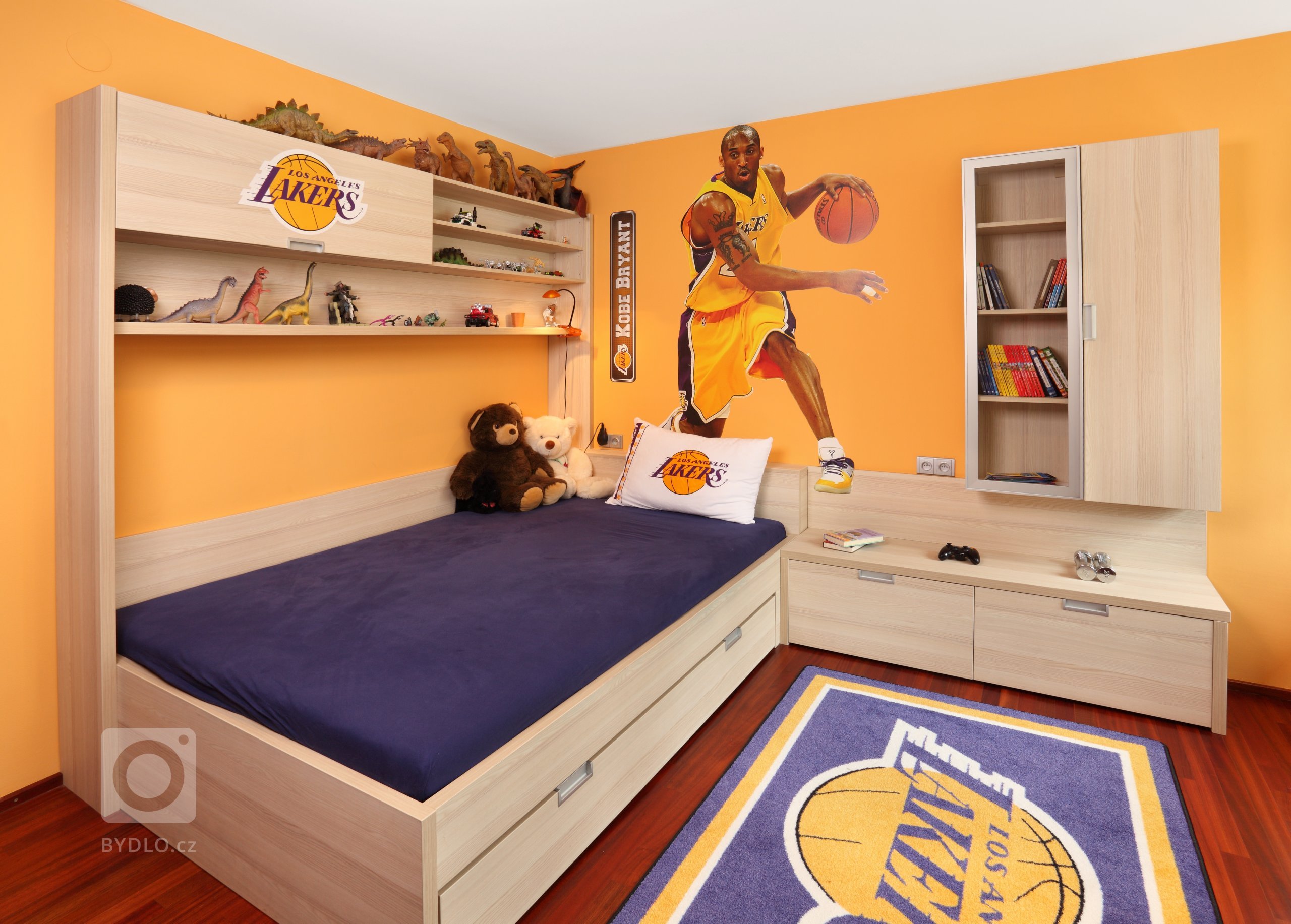 Nenuceně elegantní kuchyně ve světlých barvách, ve které nikdy nebudete nic hledat. Vše má své místo a ani kousíček nevyšel nazmar! Jako příklad můžeme uvést…