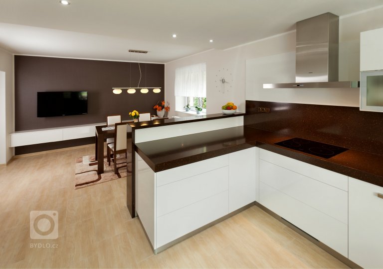 add picture to album