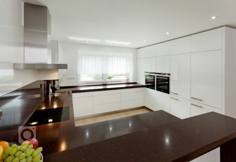 add picture to album