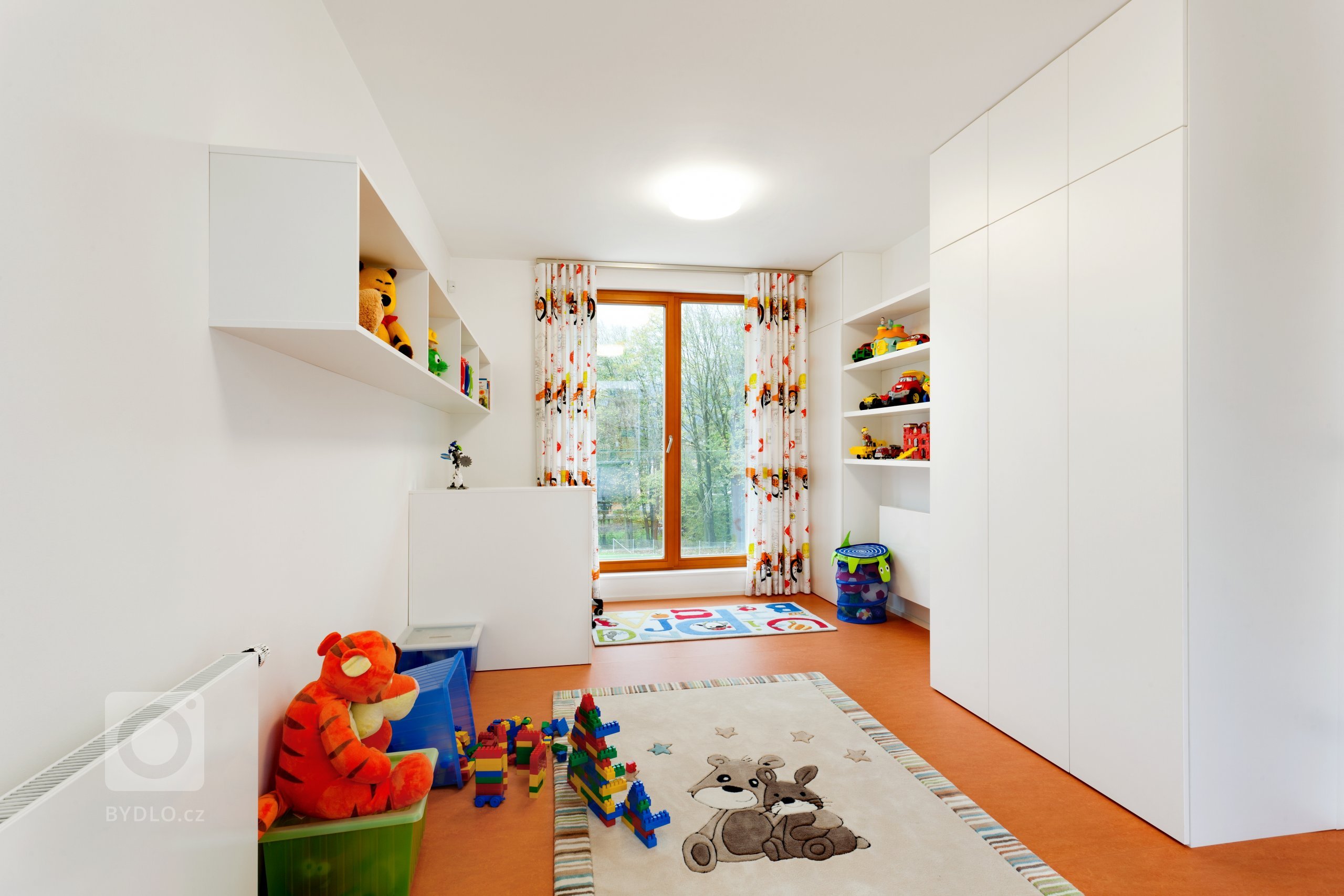 Naprostá dokonalost co se estetiky týče! Pokud máte rádi jednolité, ničím neručené linie, jste na správném místě. Uklidňující tóny světlého kanadského javoru…