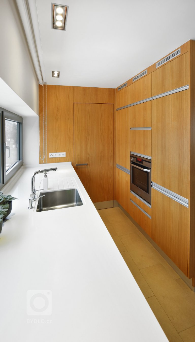 add picture to album