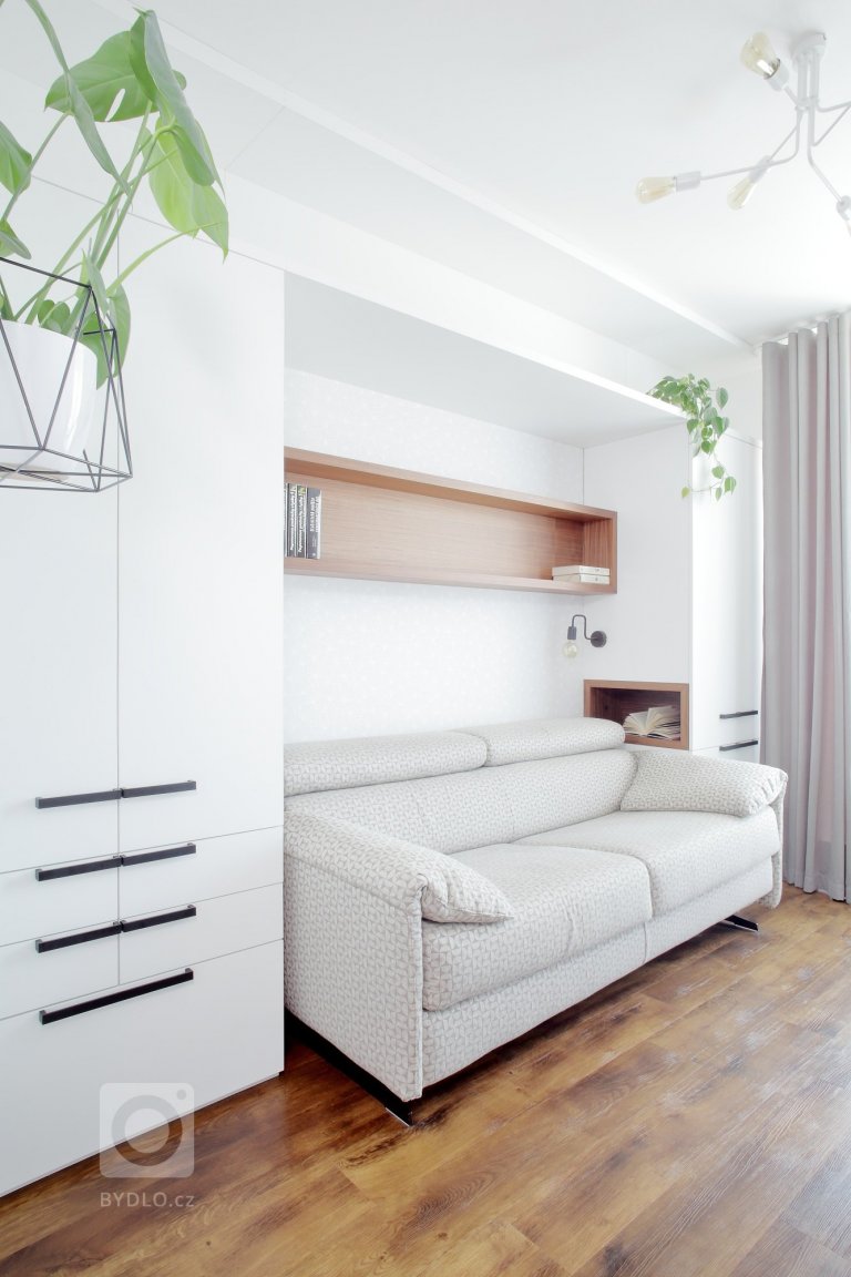 add picture to album