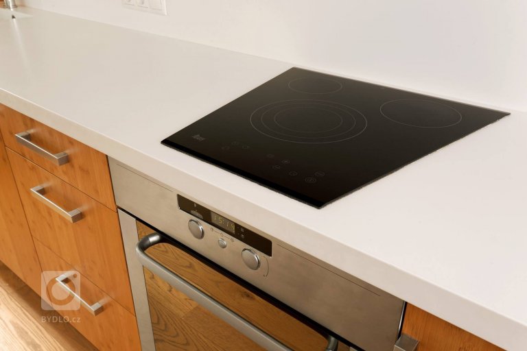 add picture to album