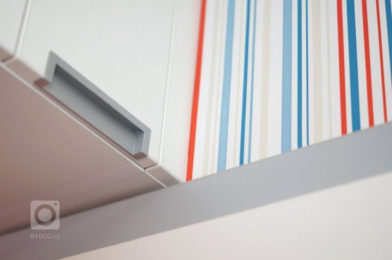 add picture to album