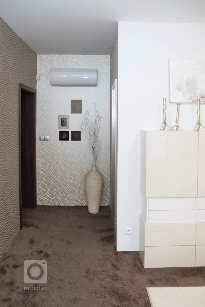 add picture to album