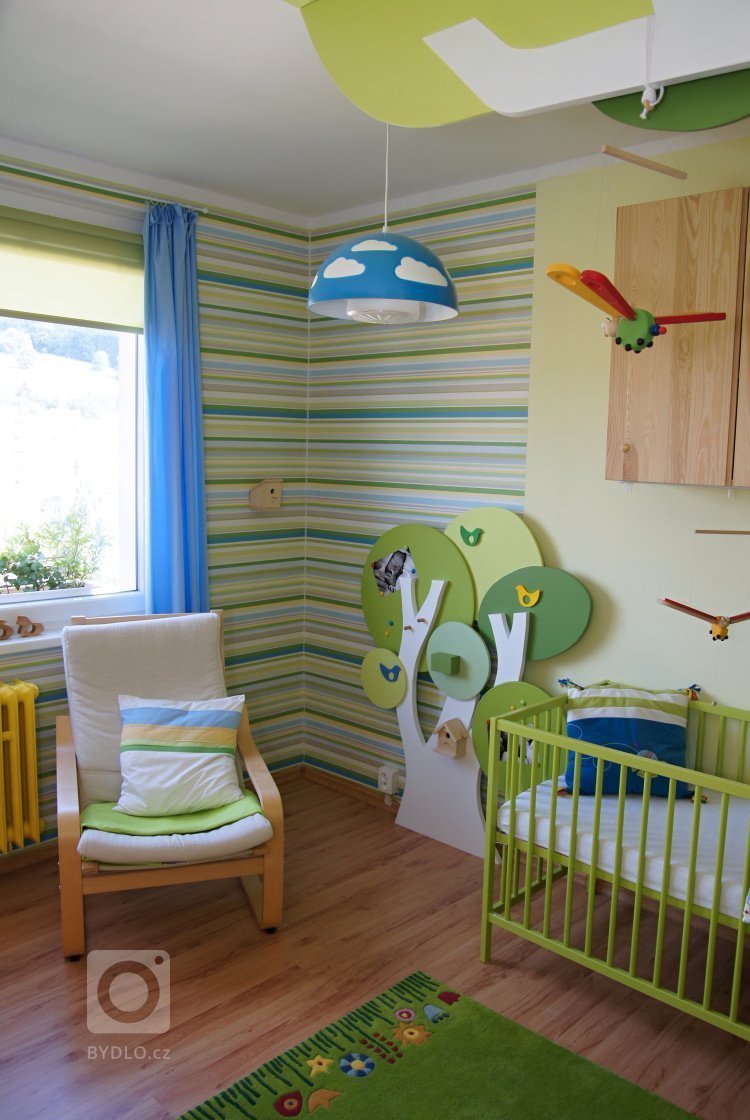 Dětský pokoj se stromy