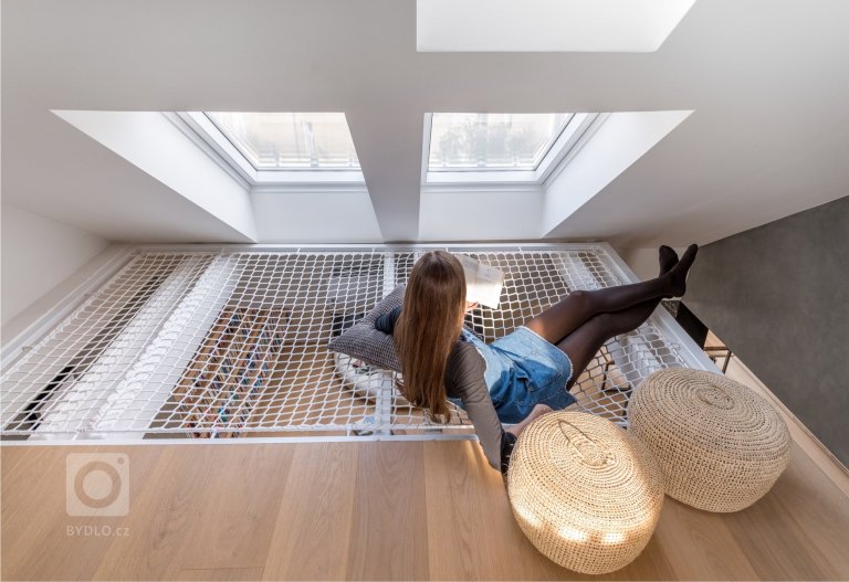 add picture to album