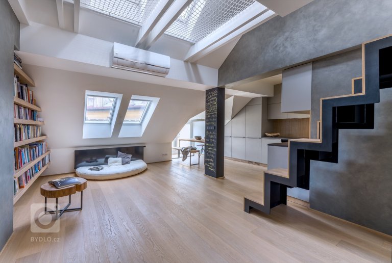 add picture to album