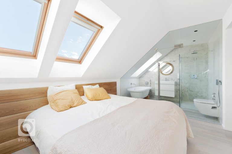 add picture to album