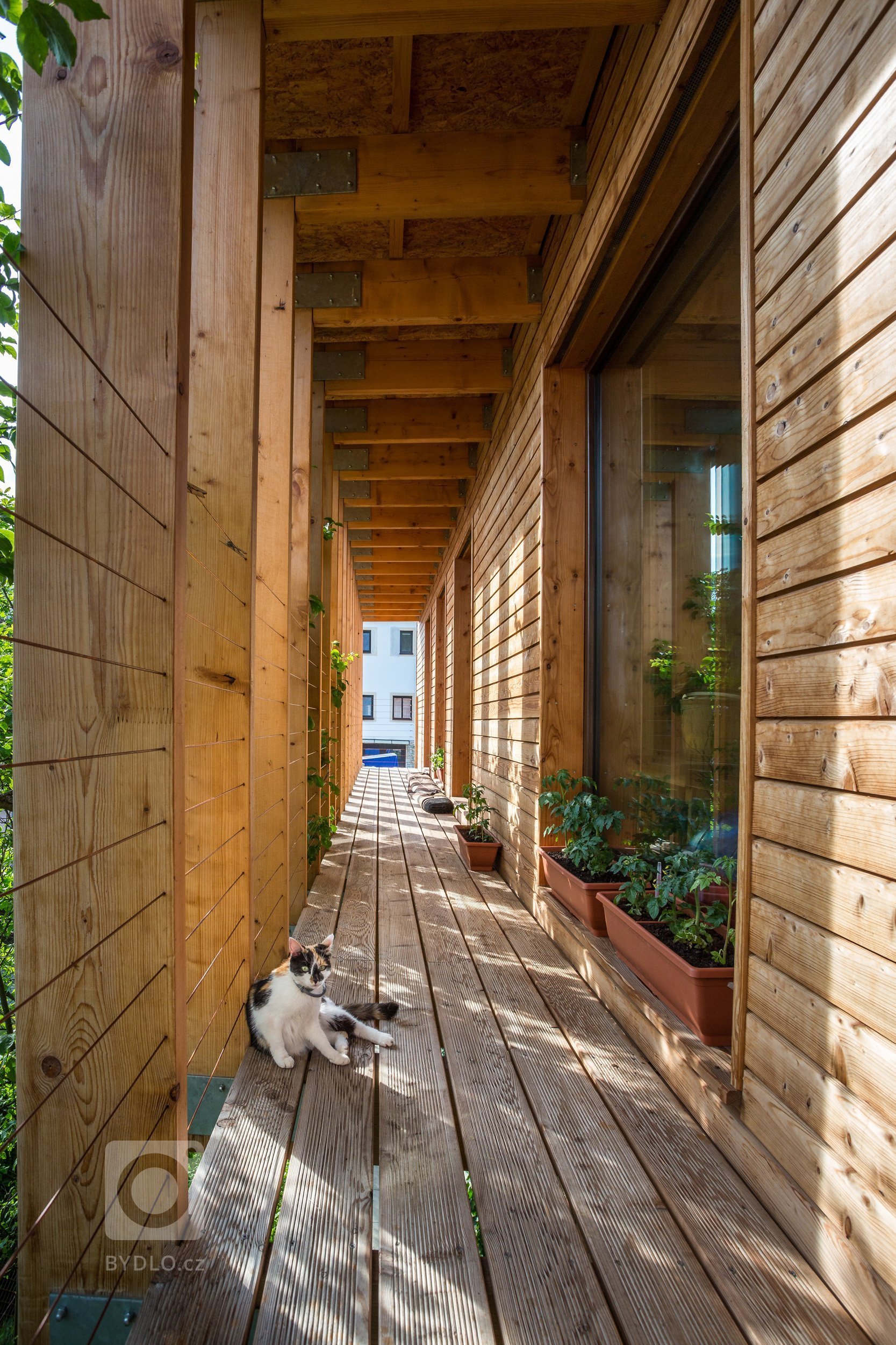 Rekonstrukce rodinného domu, Nástavba dřevostavbou a kompletní úpravy interiéru.
