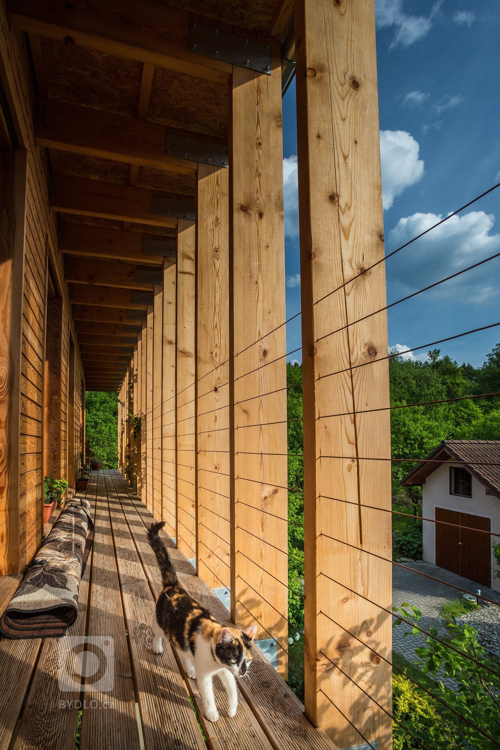 Rekonstrukce rodinného domu, Nástavba dřevostavbou a kompletní úpravy interiéru.
