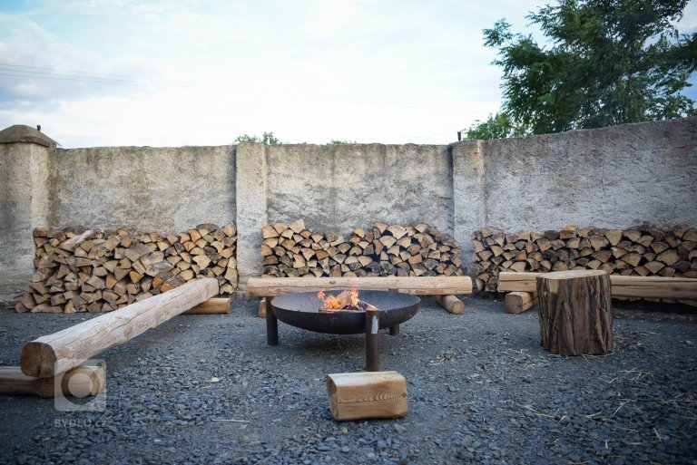 add picture to album