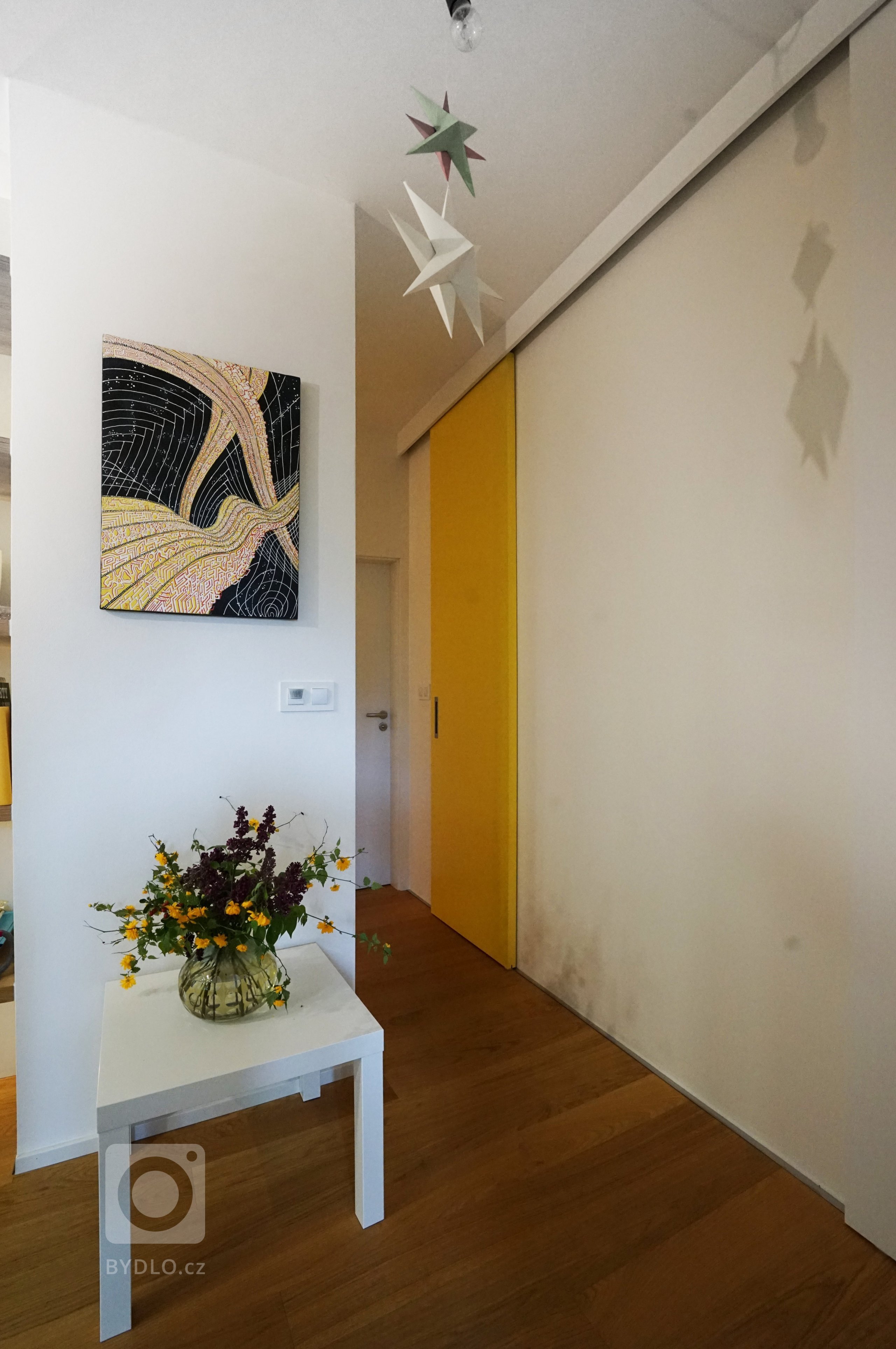 Návrh rekonstrukce malého pražského bytu 60m2 na diposzici 3+kk.
