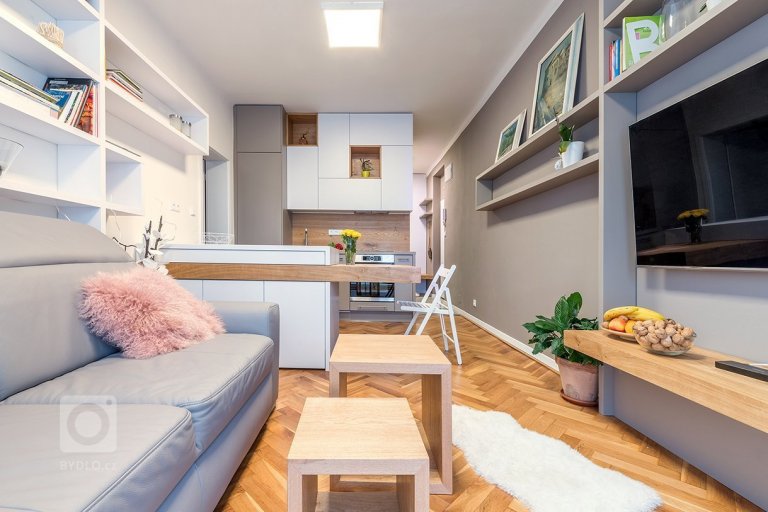 add picture to album