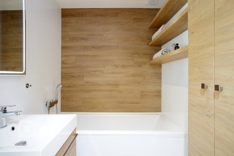 add picture to album