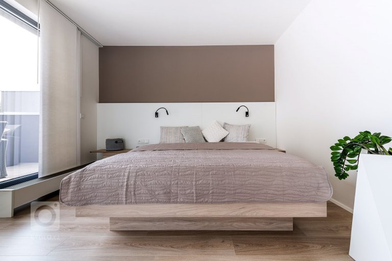 add picture to album