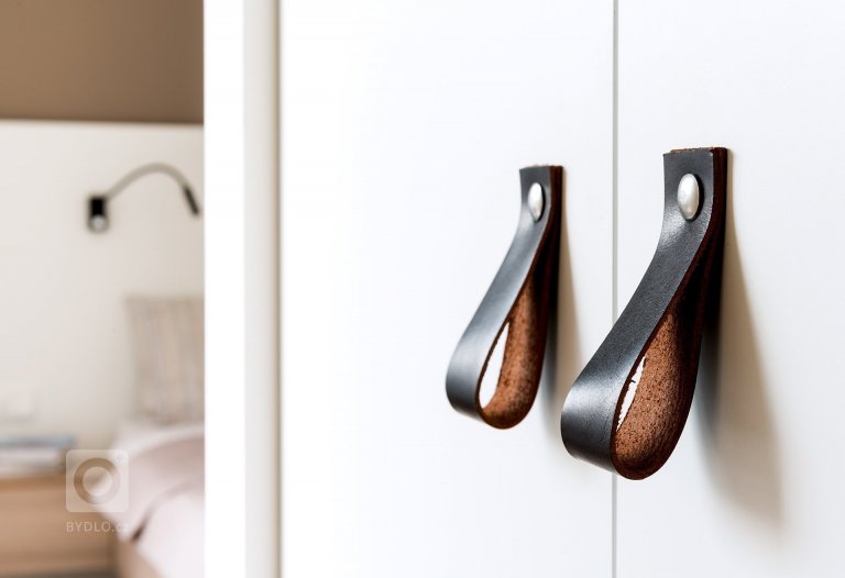 add picture to album