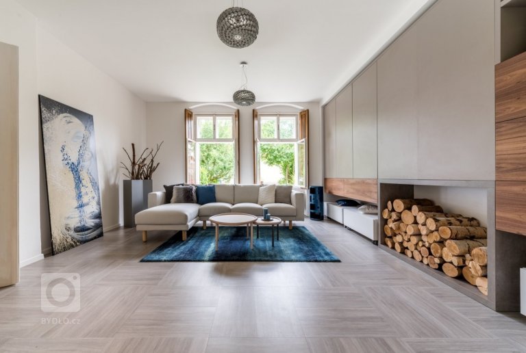 add picture to album