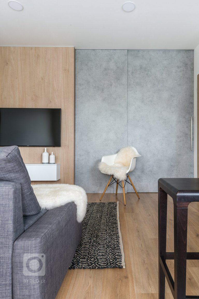 add picture to album