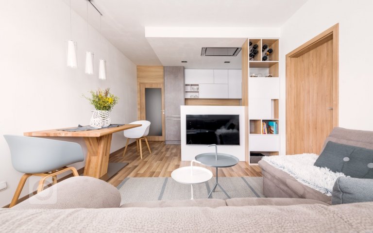 add picture to album