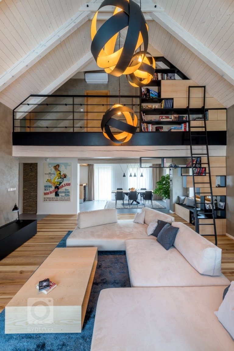 add picture to album