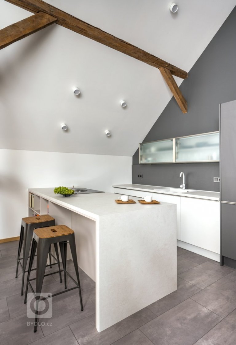 add picture to album