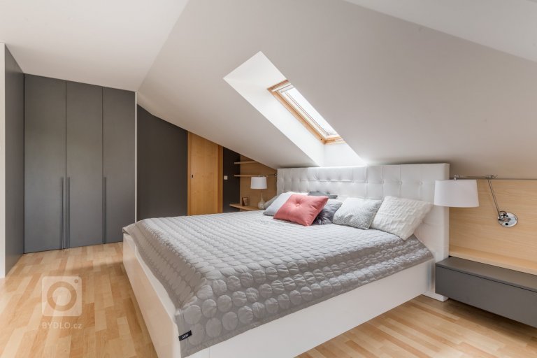 add picture to album