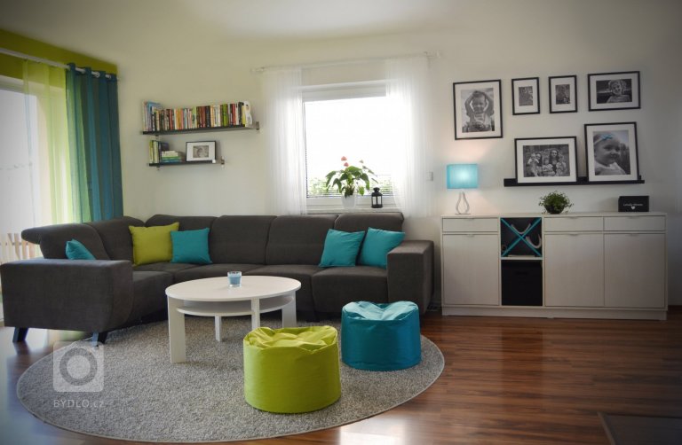 add picture to album