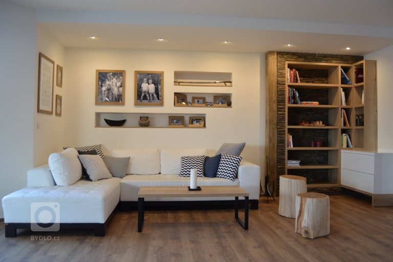 add picture to album