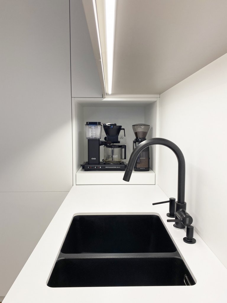 Byt v&nbsp;developerském projektu na okraji Prahy koupili klienti ve fázi, když již nebylo možné provádět žádné klientské změny. Přesto se nakonec rozhodli…