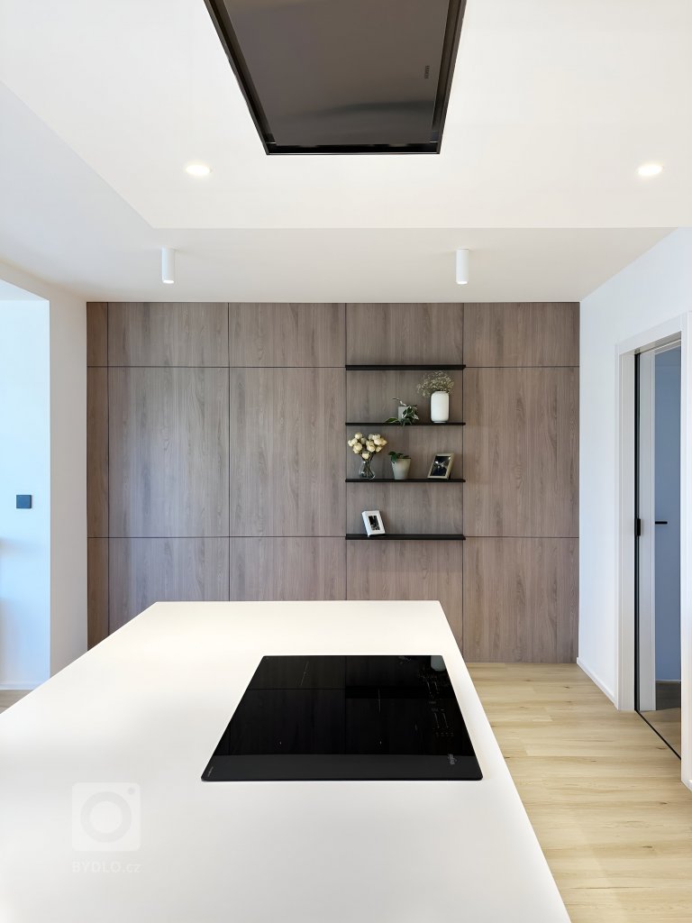 add picture to album