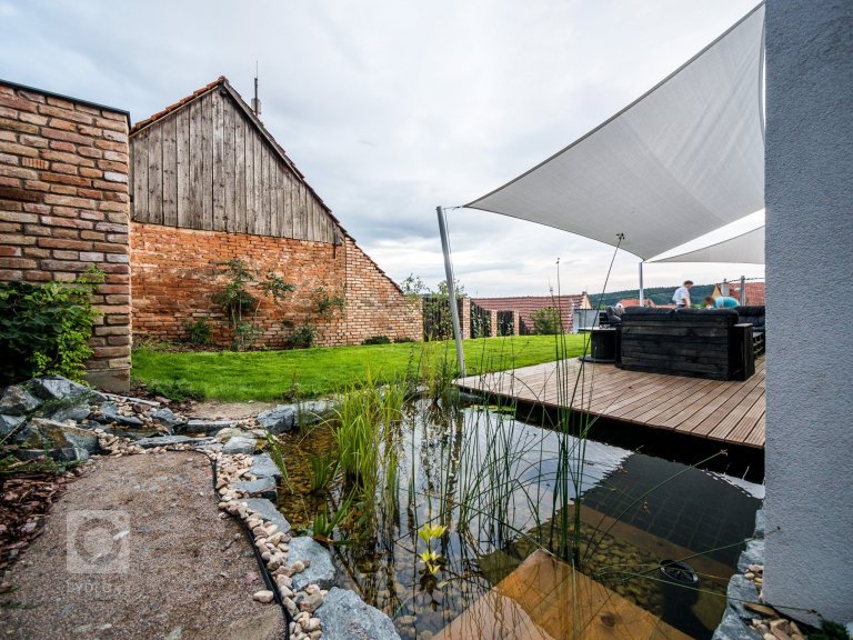 add picture to album