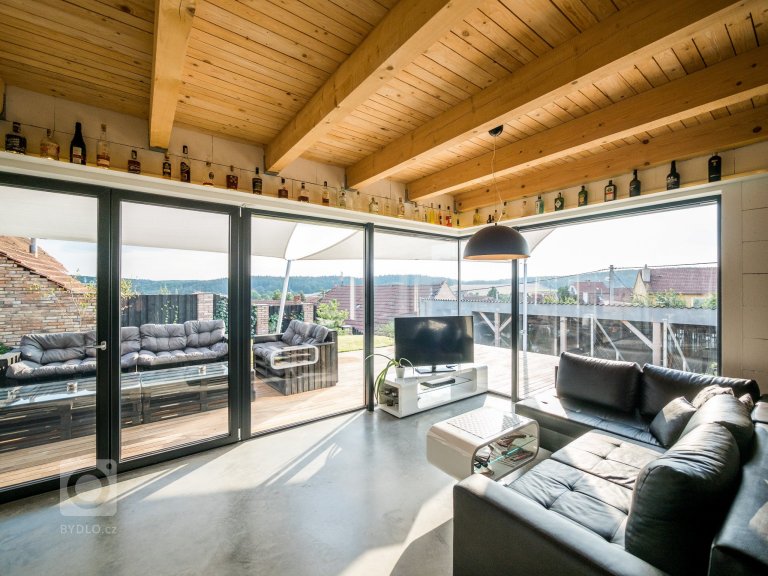 add picture to album