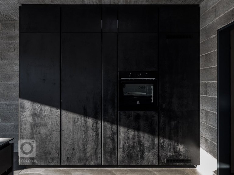 add picture to album